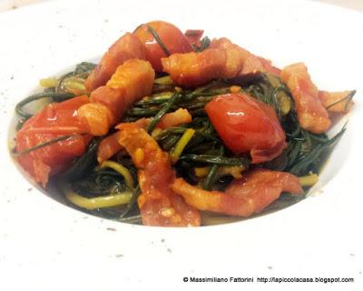 Amatriciana di non spaghetti con agretti barba di frate Amatriciana di non spaghetti con agretti barba di frate