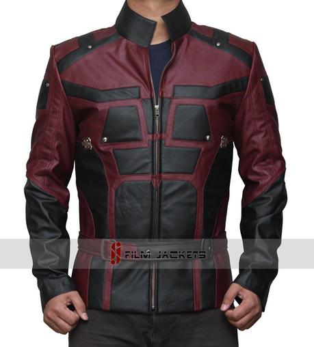 Vestiti come Daredevil Charlie_Cox_Matt_Murdock_Daredevil_Red_Leather_Jacket__52133_zoom