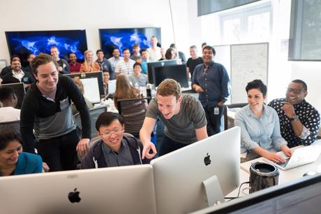 Facebook Live Video, ecco spiegata l’ossessione di Zuckerberg live video facebook zuckerberg
