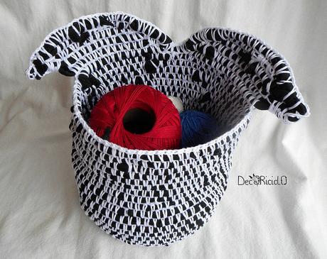 Gufo-cestino a crochet, ricavato da un paio di pantaloni gufo cestino 5