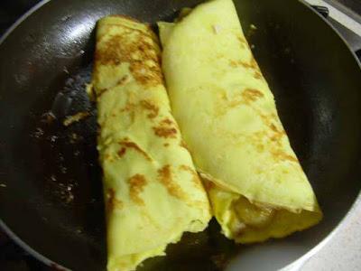 CREPES BANANE E MINI SFOGLIE CREPES BANANE E MINI SFOGLIE