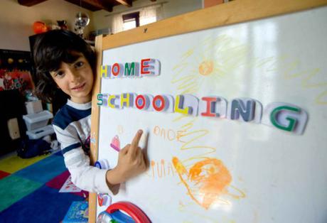 L’istruzione senza andare a scuola – Incontro sull’homeschooling Homeschooling_Centobuchi_Erika di Martino