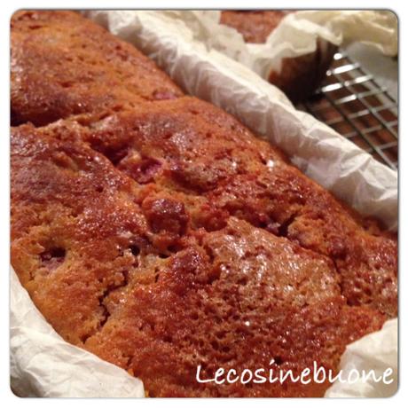 Plumcake pieno di fragole IMG_6451