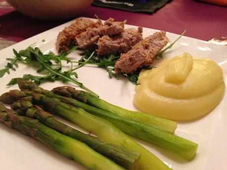 Con e Senza Bimby, Asparagi Verdi, Pistacchi, Tagliata di Tonno ai Semi di Sesamo Bianchi su Letto di Rucola, Purè, Riso Venere Con e Senza Bimby, Asparagi Verdi, Pistacchi, Tagliata di Tonno ai Semi di Sesamo Bianchi su Letto di Rucola, Purè, Riso Venere