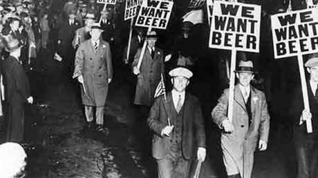 Quando l'America decise di assetarsi: breve descrizione del proibizionismo Quando l'America decise di assetarsi: breve descrizione del proibizionismo