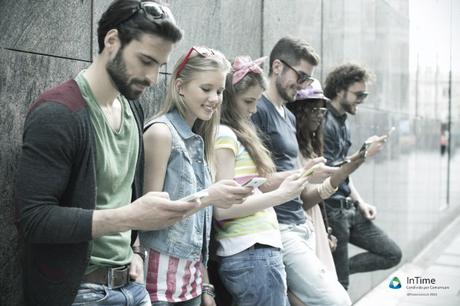 Gli italiani sempre più online da smartphone e da tablet italiani online mobile smartphone