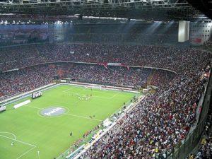 Gli 8 stadi dedicati ai personaggi più insoliti, tra questi anche Hitler e il Papa san-siro