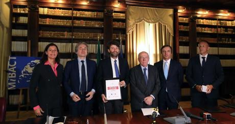 Patto tra Rai, Mediaset, Sky, La7 e Discovery. La lettura invaderà i palinsesti tv Patto tra Rai, Mediaset, Sky, La7 e Discovery. La lettura invaderà i palinsesti tv