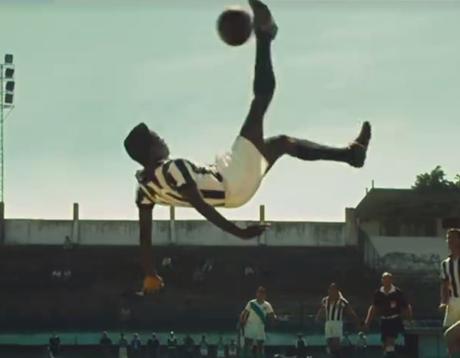 Pelé il film sul calcio da far vedere ai ragazzi pelè film sul calcio