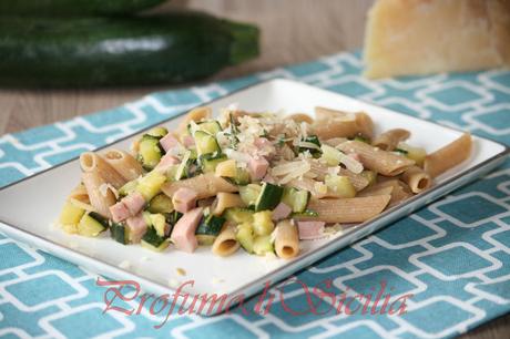 Pasta con Zucchine e Mortadella zucchine mortadella (35)b