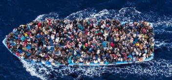 Omaggio a Lampedusa, isola di principi e migranti Omaggio a Lampedusa, isola di principi e migranti