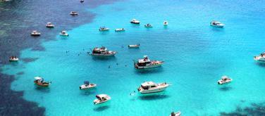 Omaggio a Lampedusa, isola di principi e migranti Omaggio a Lampedusa, isola di principi e migranti