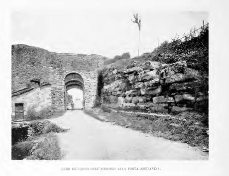 Girolamo Mancini, Cortona 2 Cortona - Muro ciclopico dell'acropoli alla Porta Montanina - immagine tratta dal libro “Cortona, Montecchio e Castiglione Fiorentino” di G.Manccin– Istituto Italiano d’Arti Grafiche, 1909