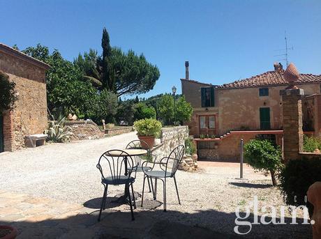 Casa Ristorante in Toscana. Un luogo magico per le vacanze cortile esterno