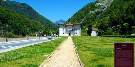 Francesco Fontani, Veduta della terra di Seravezza Seravezza - 2013 06 16 - DSCF0554