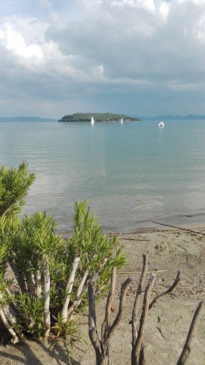 Isola Maggiore…il fascino di dormire in mezzo al Lago Trasimeno IMG_20160507_172506
