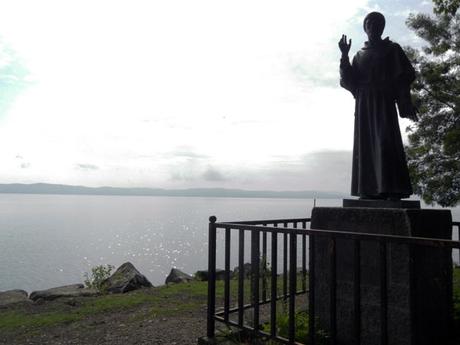 Isola Maggiore…il fascino di dormire in mezzo al Lago Trasimeno isolamaggiore_umbria_viaggiandovaldi