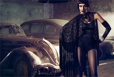 Jessica Alba in Dolce & Gabbana su Vogue Italia Aprile 2011