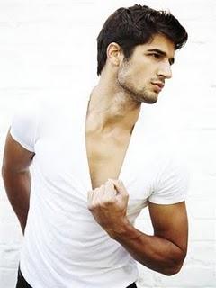 Eleonora Berlusconi in tilt per il modello Guy Binns Eleonora Berlusconi in tilt per il modello Guy Binns