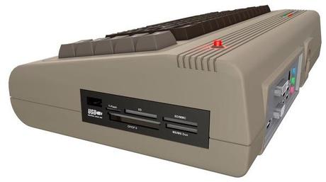 Il nuovo Commodore 64 vista laterale