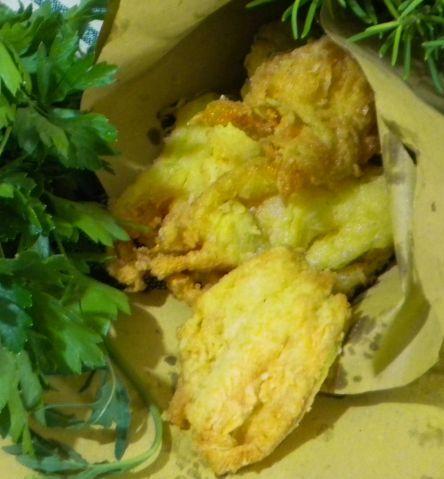 Almanacco 1935: Frittura di fiori di zucca salati Almanacco 1935: Frittura di fiori di zucca salati