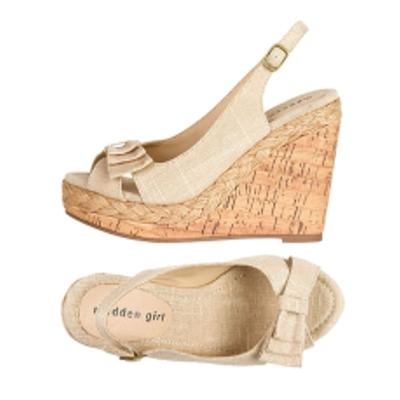 La rivincita dell'uncinetto La rivincita dell'uncinetto