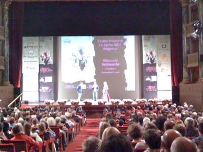 il Giro d'Italia ha fatto la sua prima tappa al Teatro Donizetti martedì sera grazie a Promoeventi Sport...