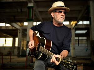 Canzoni e animali, amici dell’uomo: un viaggio attraverso la musica con Claudio Sottocornola Francesco De Gregori
