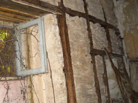 La “casa baraccata”: il primo regolamento antisismico d’Europa è dei Borbone Mileto (Vv), Palazzo del Vescovo