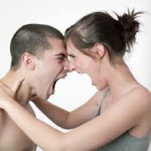 Più soffri per il partner, più pensi di amarlo Più soffri per il partner, più pensi di amarlo