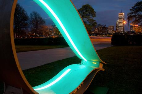 Soft Rocker MIT_SOFT_Rockers_Solar_Powered_Charging_Station_Rocking_Chairs_1