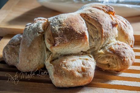 Pane Materano fatto in casa (imitazione) Pane Materano fatto in casa (imitazione)