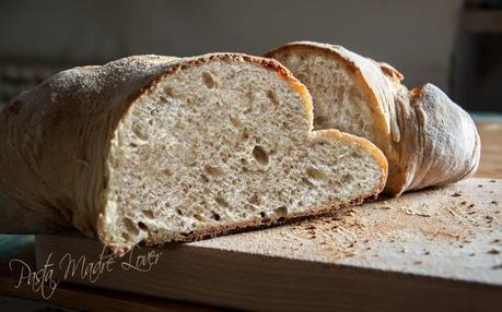 Pane Materano fatto in casa (imitazione) Pane Materano fatto in casa (imitazione)