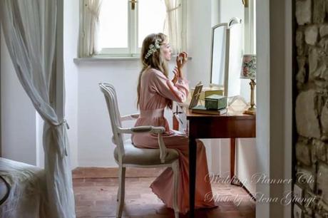 Un matrimonio country chic Sopra il tavolo ... oggetti Antichità Bellini
