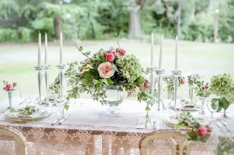 Un matrimonio country chic Tovaglia in lino e pizzo in vendita da Antichità Bellini