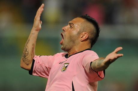 Miccoli: “Con questa maglia ho battuto il Milan, ma quello era un Palermo diverso. Domenica sarà partita aperta” Miccoli: “Con questa maglia ho battuto il Milan, ma quello era un Palermo diverso. Domenica sarà partita aperta”