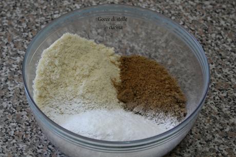 Biscotti con farina di mandorle IMG_2518.jpg