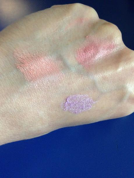 Cream Crush Lasting Colour Eyeshadow Ombretto in crema a lunga tenuta 02 Rosa Caldo Perlato, 10 Albicocca Perlato, 12 Lilla Perlato Cream Crush Lasting Colour Eyeshadow Ombretto in crema a lunga tenuta 02 Rosa Caldo Perlato, 10 Albicocca Perlato, 12 Lilla Perlato
