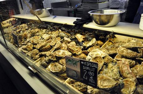 Tapas a Madrid: ostriche e champagne al Mercado de San Miguel madrid-ostriche