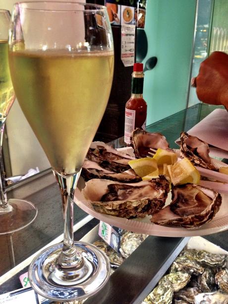 Tapas a Madrid: ostriche e champagne al Mercado de San Miguel madrid-tapas