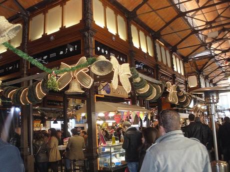 Tapas a Madrid: ostriche e champagne al Mercado de San Miguel madrid-natale