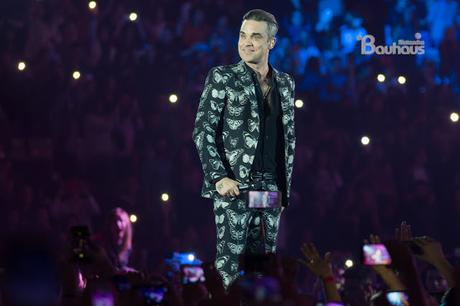 Robbie Williams nella gala de Los 40 Principales. Robbie Williams nella gala de Los 40 Principales.