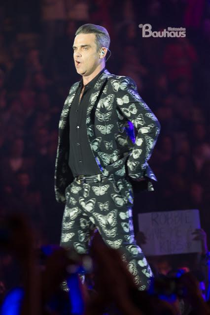 Robbie Williams nella gala de Los 40 Principales. Robbie Williams nella gala de Los 40 Principales.