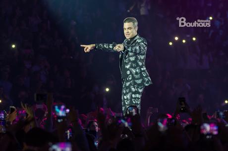Robbie Williams nella gala de Los 40 Principales. Robbie Williams nella gala de Los 40 Principales.