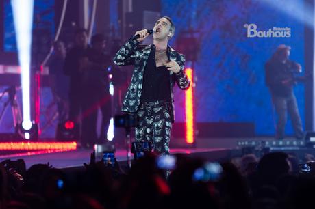 Robbie Williams nella gala de Los 40 Principales. Robbie Williams nella gala de Los 40 Principales.
