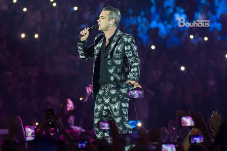 Robbie Williams nella gala de Los 40 Principales. Robbie Williams nella gala de Los 40 Principales.