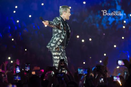 Robbie Williams nella gala de Los 40 Principales. Robbie Williams nella gala de Los 40 Principales.