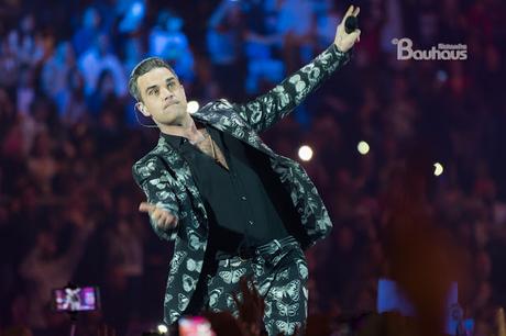Robbie Williams nella gala de Los 40 Principales. Robbie Williams nella gala de Los 40 Principales.