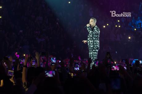 Robbie Williams nella gala de Los 40 Principales. Robbie Williams nella gala de Los 40 Principales.