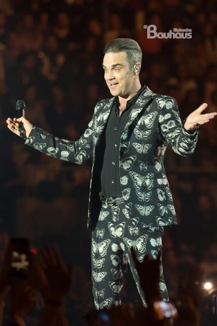 Robbie Williams nella gala de Los 40 Principales. Robbie Williams nella gala de Los 40 Principales.
